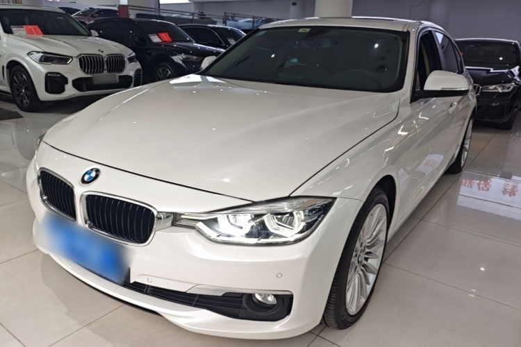 BMW 3 Series 2018 car image #2