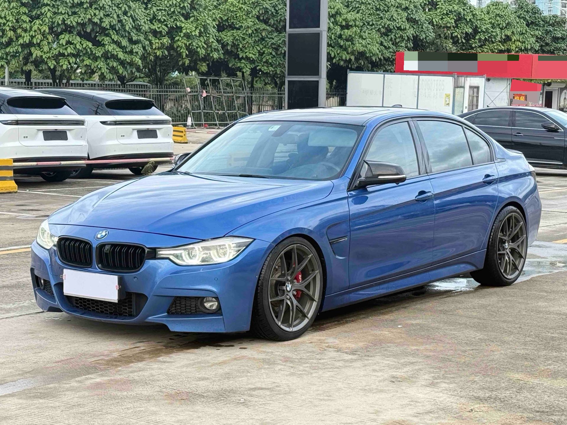 BMW 3 Series 2018 BMW 3 Series 2018 car image