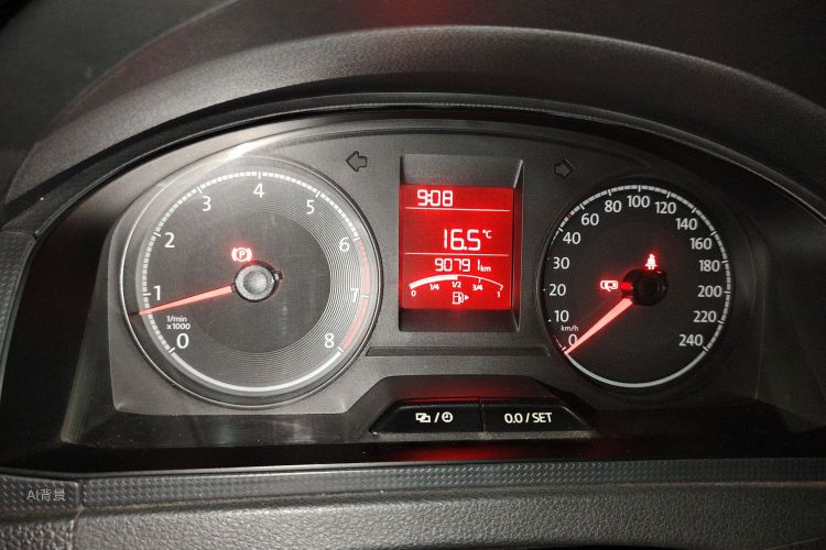 Volkswagen Santana 2017 car image #13