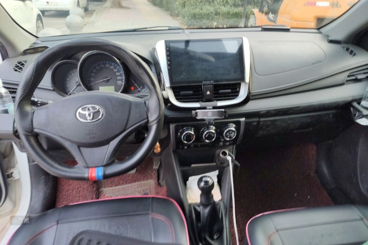 Toyota Vios 2017 صورة سيارة #11