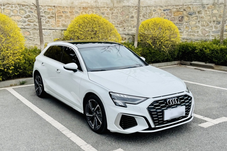 Audi A3 2022 car image #3