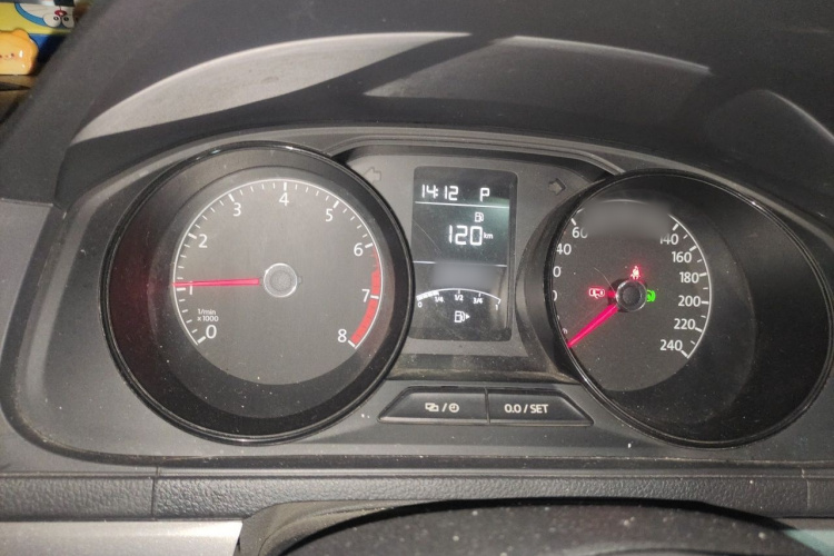 Volkswagen Lavida 2022 car image #16