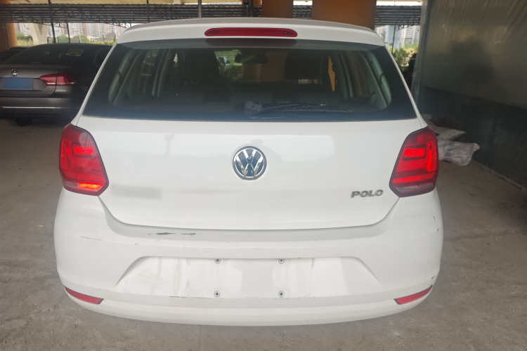 Volkswagen Polo 2017 car image #6