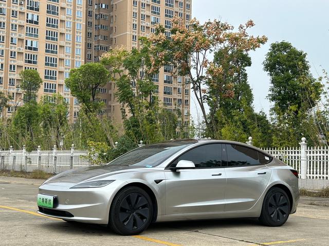 Tesla Model 3 2024 #13 Tesla Model 3 2024 immagine di auto #13