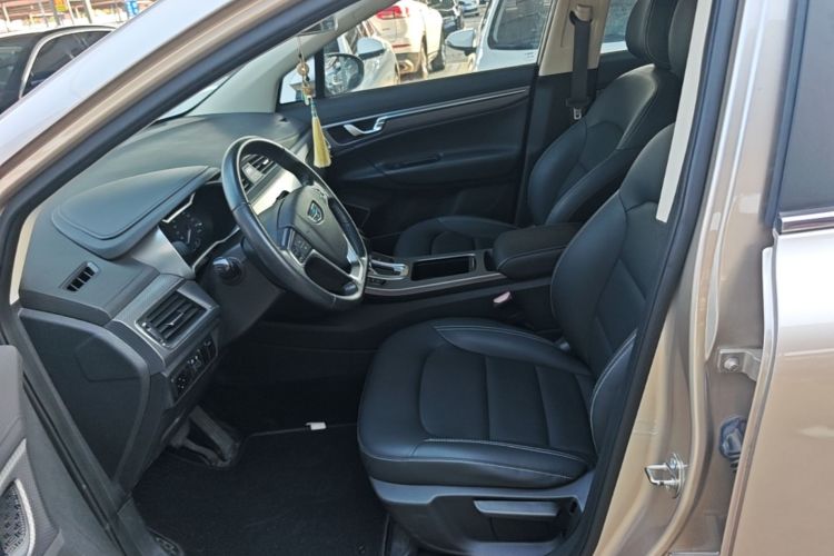 GEELY Emgrand GS 2018 #15 GEELY Emgrand GS 2018 car image #15