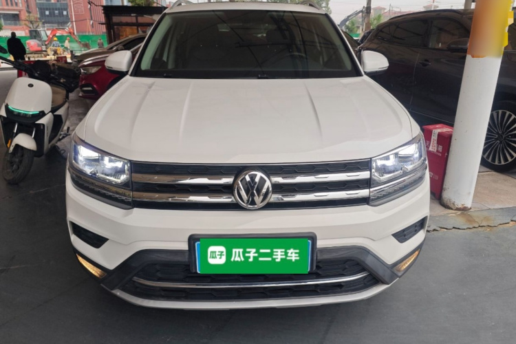 Volkswagen Tharu 2020 car image #3