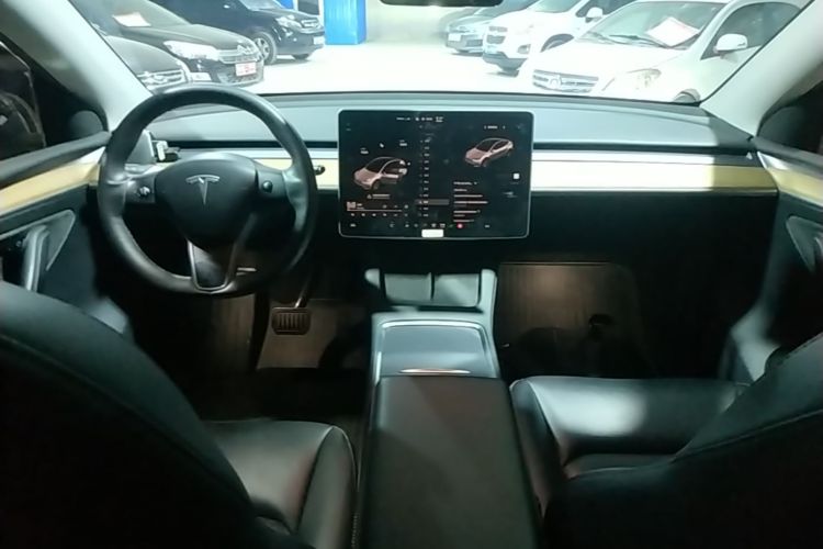 Tesla Model Y 2022 #10 Tesla Model Y 2022 car image #10