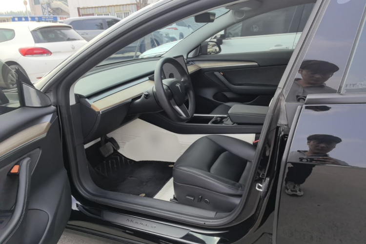 Tesla Model 3 2021 #16 Tesla Model 3 2021 car image #16