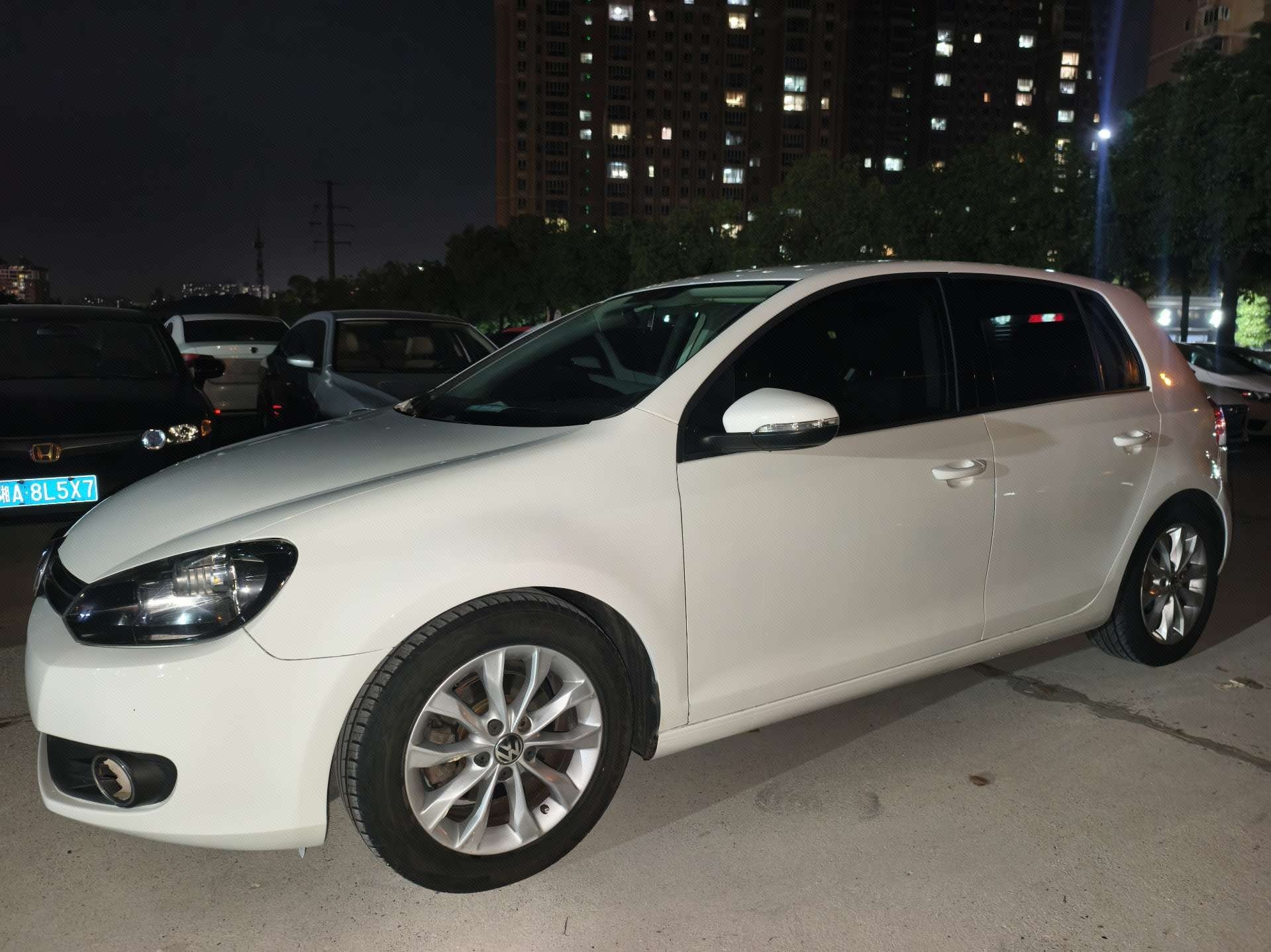 Volkswagen Golf 2012 Volkswagen Golf 2012 car image