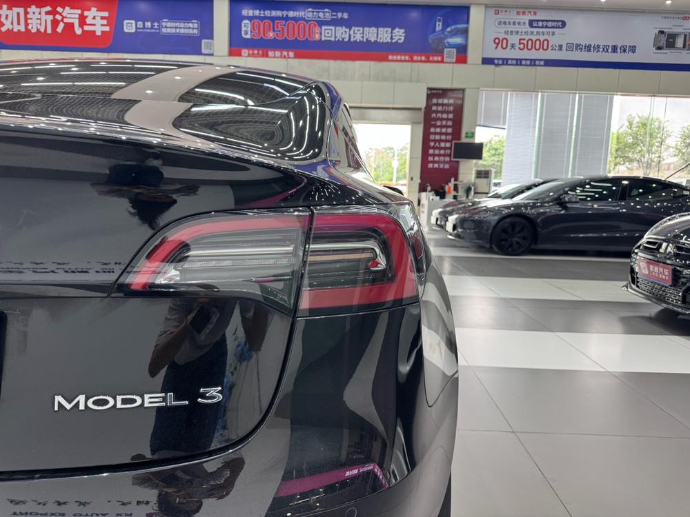 Tesla Model 3 2023 car image #7