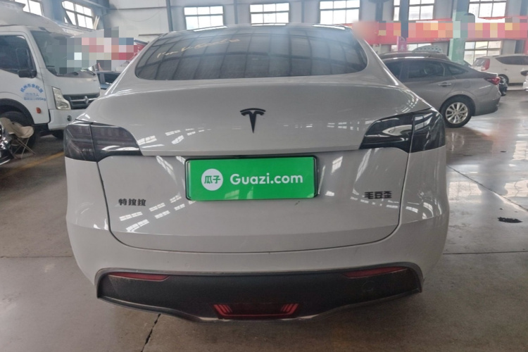 Tesla Model Y 2022 #6 Tesla Model Y 2022 car image #6