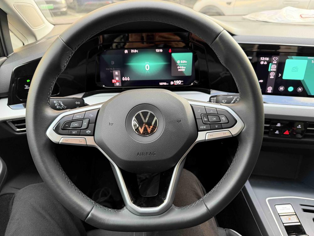 Volkswagen Golf 2023 #9 Volkswagen Golf 2023 car image #9