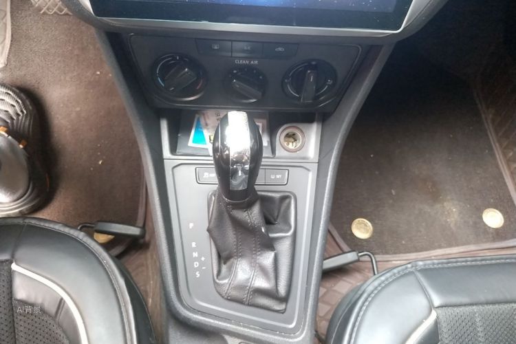 Volkswagen Lavida 2018 car image #16
