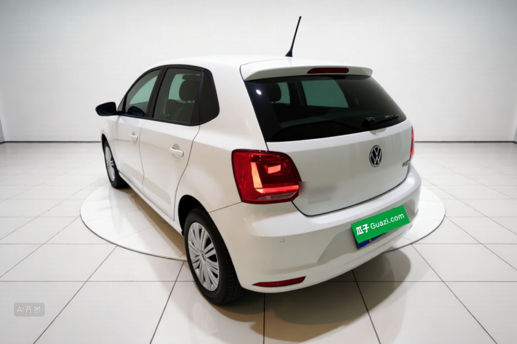 Volkswagen Polo 2018 car image #5