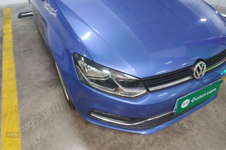 Volkswagen Polo 2015 car image #8