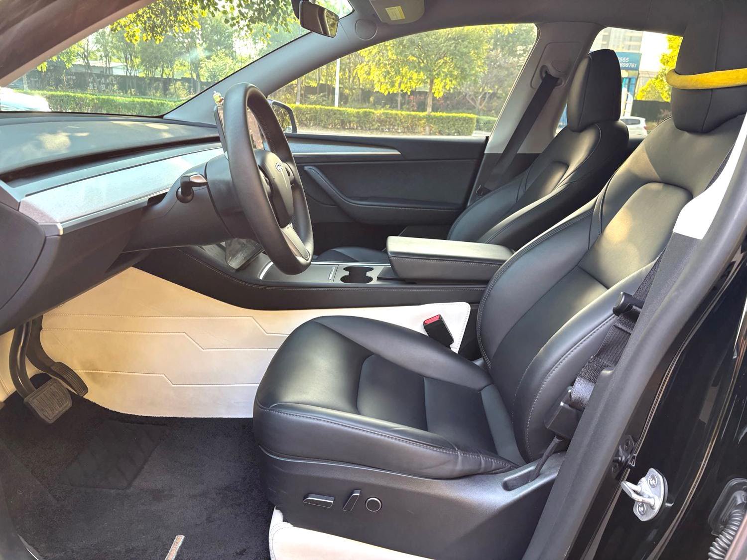 Tesla Model Y 2024 #3 Tesla Model Y 2024 car image #3