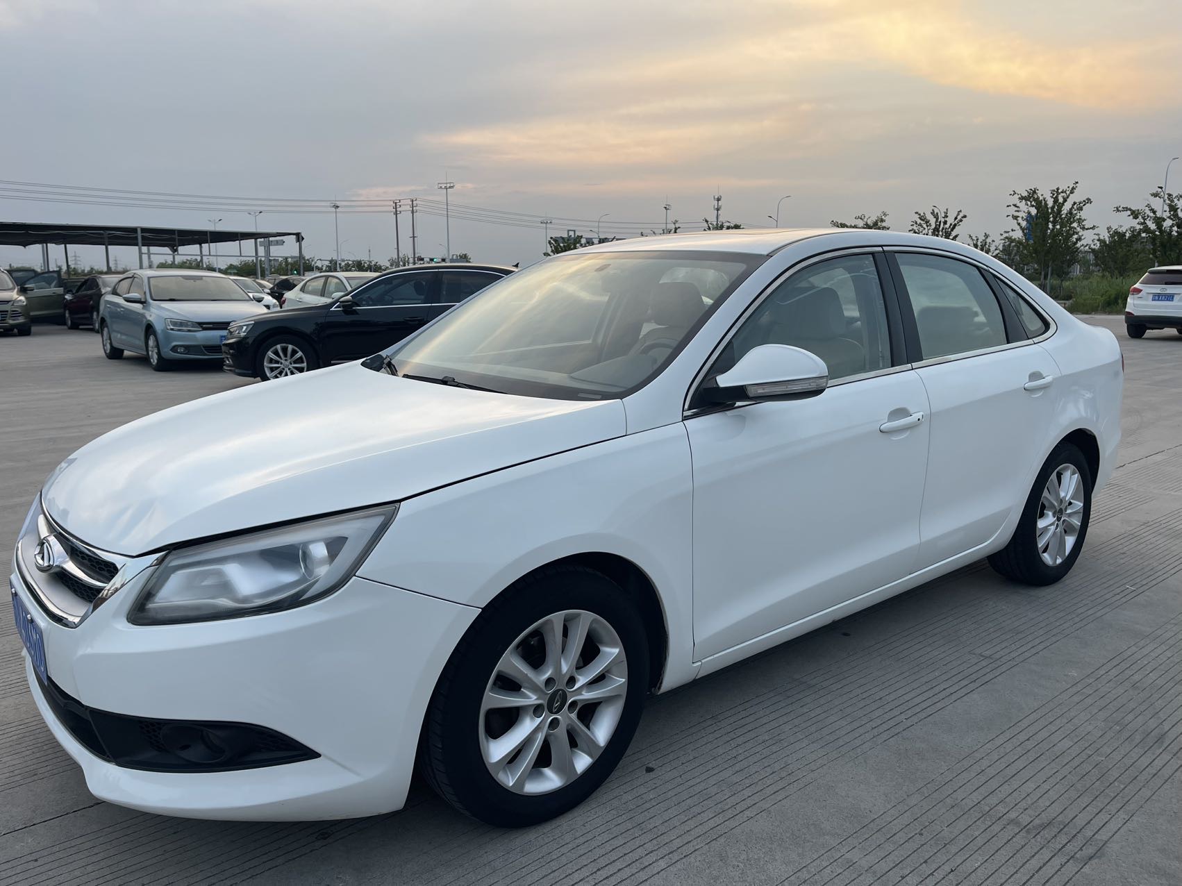 Chery Arrizo 7 2014 car image 