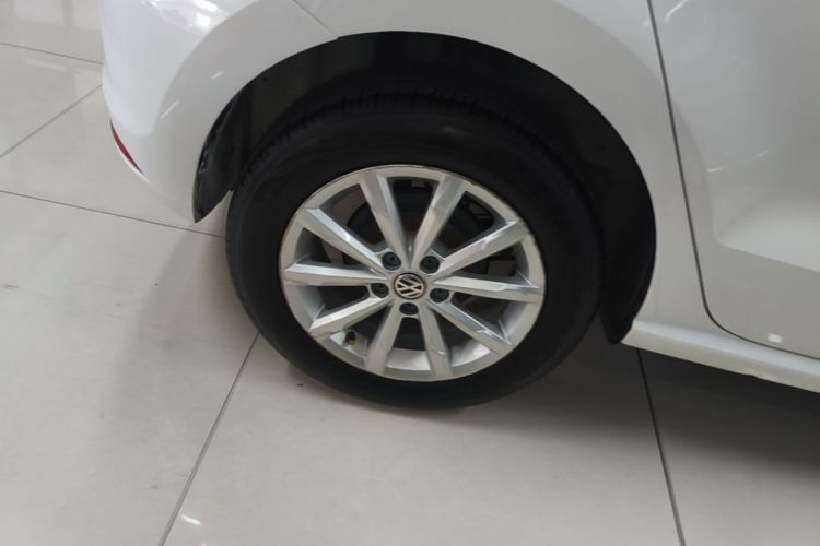 Volkswagen Polo 2017 immagine di auto #10