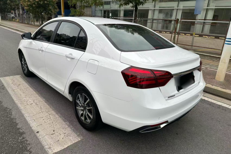 GEELY Emgrand 2020 car image #9