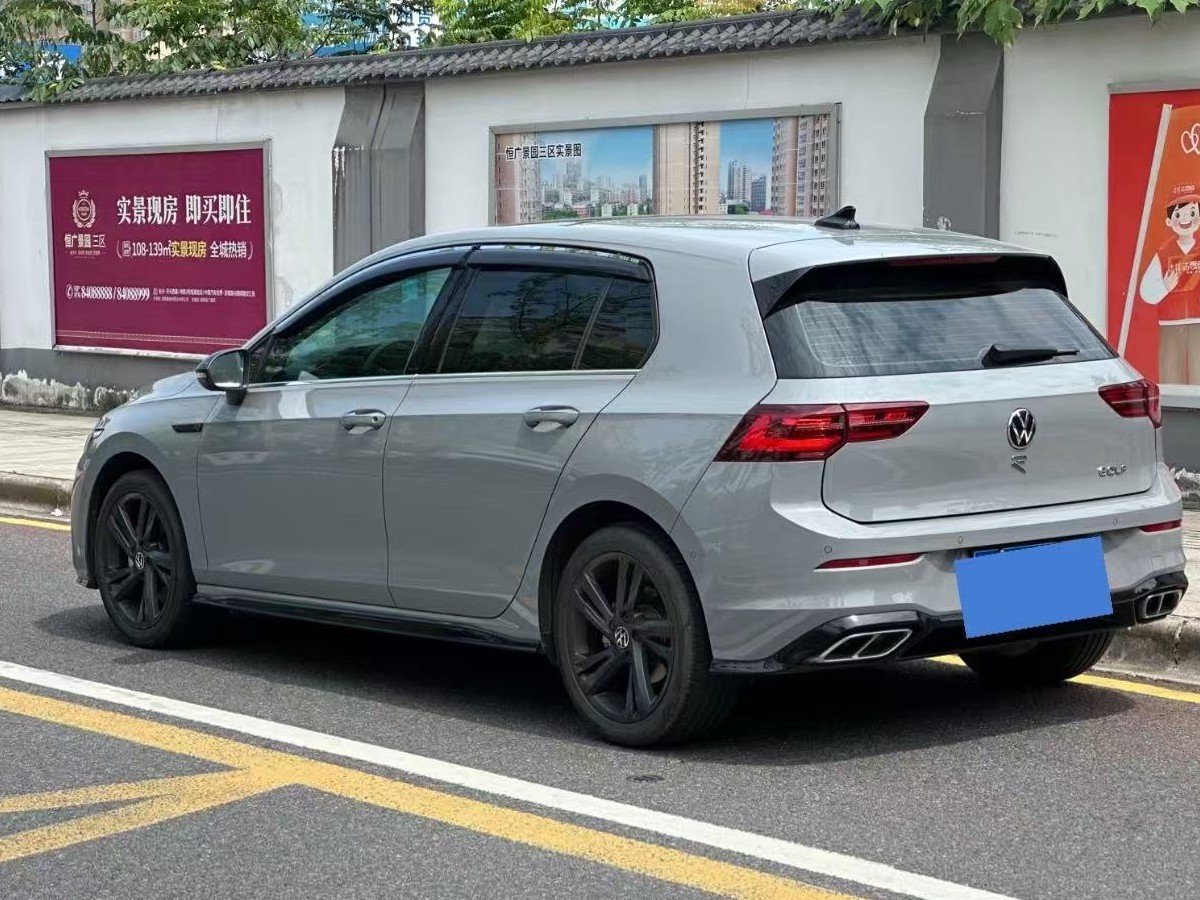 Volkswagen Golf 2023 car image #7