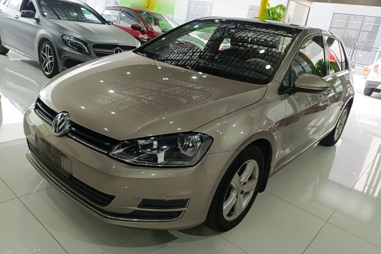 Volkswagen Golf 2016 car image #2