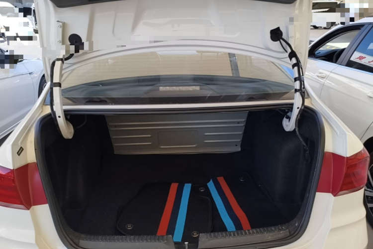 Volkswagen Santana 2017 #19 Volkswagen Santana 2017 car image #19