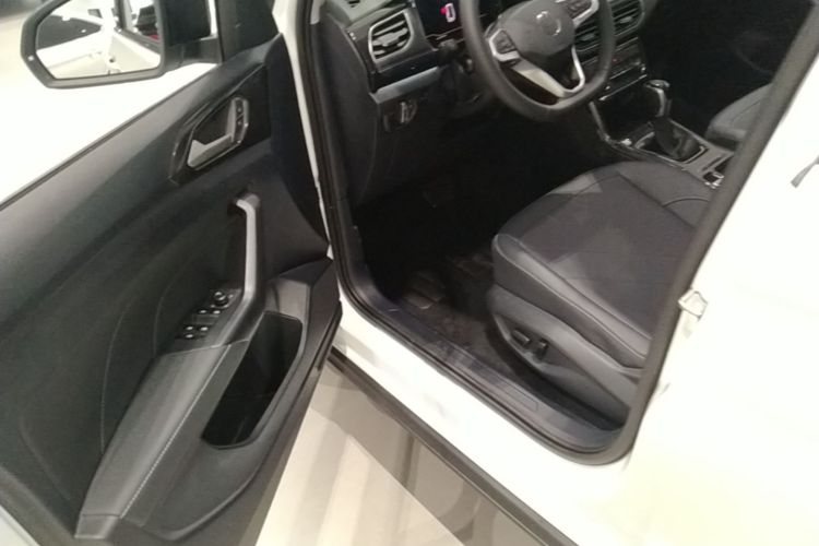 Volkswagen Tharu 2025 #16 Volkswagen Tharu 2025 صورة سيارة #16