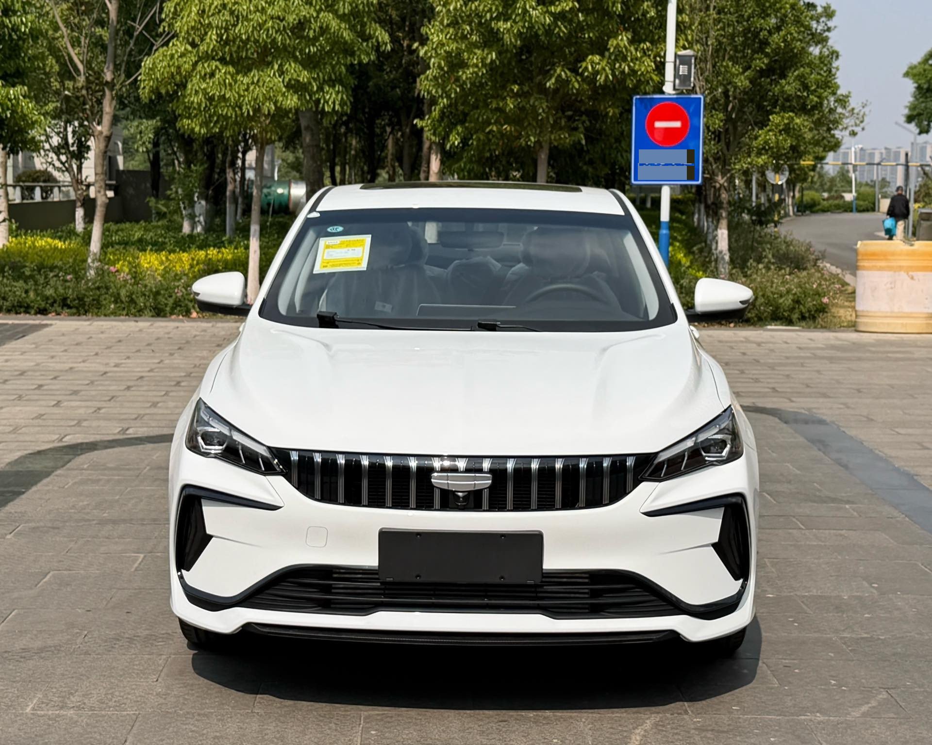 GEELY Binray 2026 car image #5