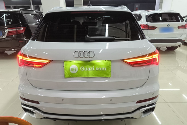 Audi Q3 2024 car image #6