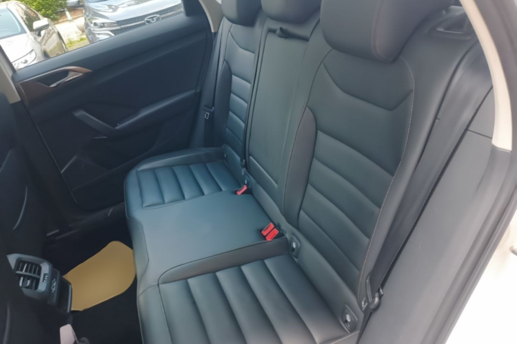 Volkswagen Tharu 2020 car image #13