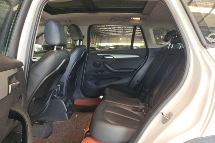 BMW X1 2017 #17 BMW X1 2017 immagine di auto #17