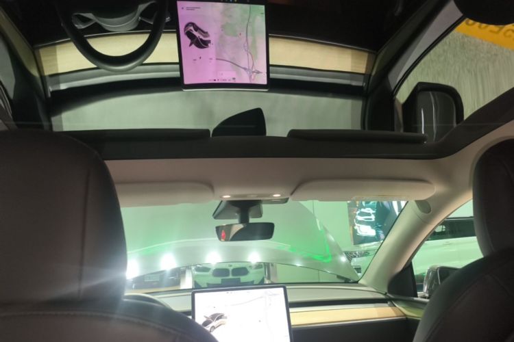 Tesla Model Y 2021 #18 Tesla Model Y 2021 car image #18