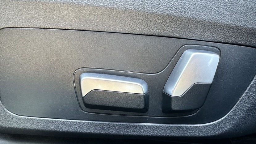 BMW 3 Series 2022 car image #8
