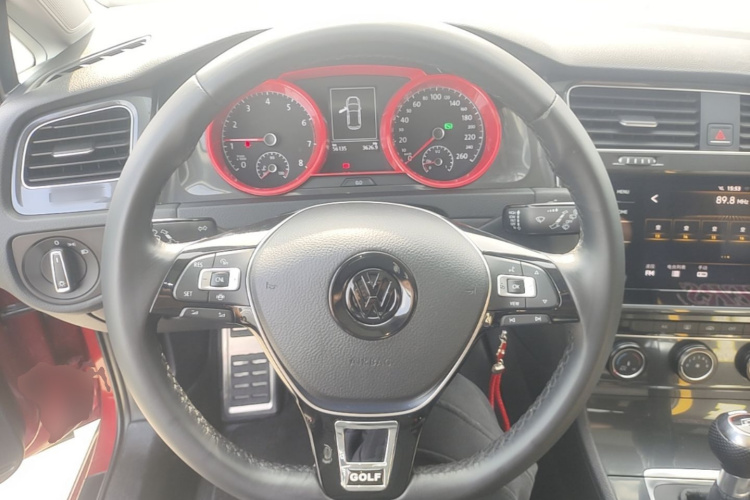 Volkswagen Golf 2020 #11 Volkswagen Golf 2020 car image #11