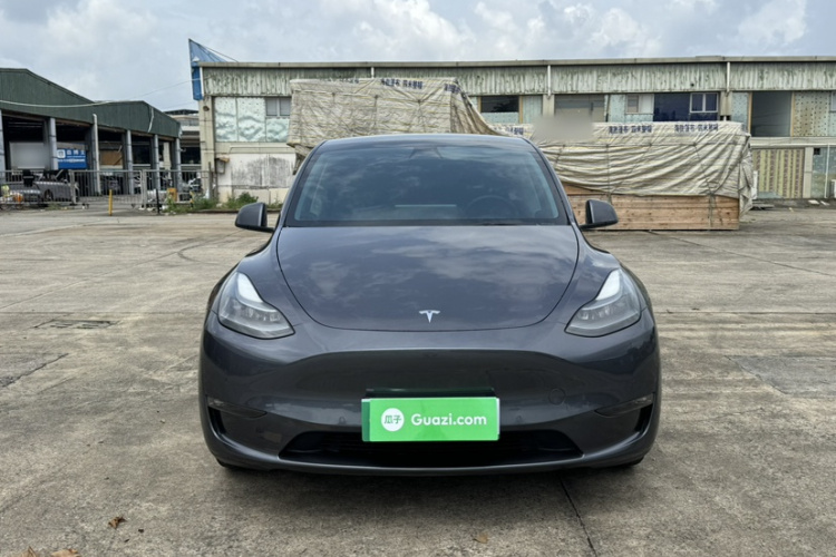 Tesla Model Y 2021 #3 Tesla Model Y 2021 car image #3