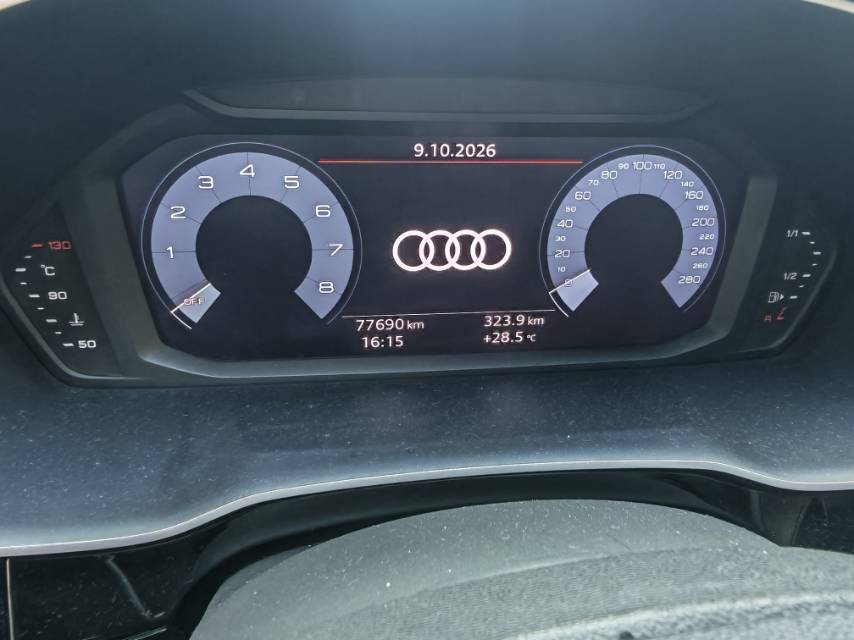 Audi Q3 2021 #8 Audi Q3 2021 car image #8
