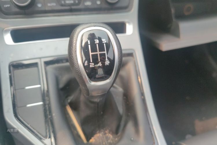 GEELY Emgrand 2021 car image #16