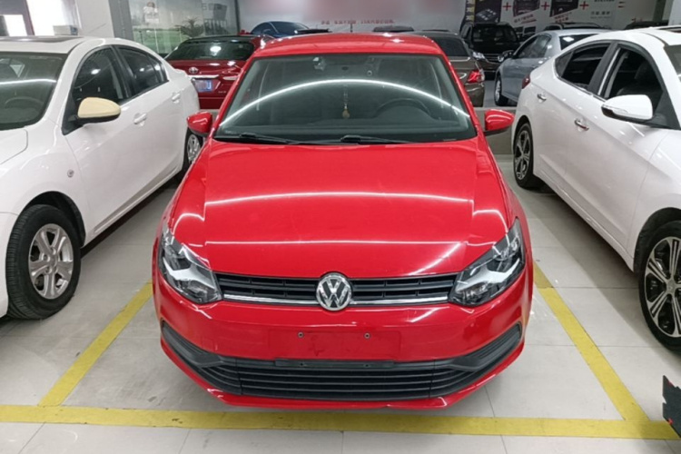 Volkswagen Polo 2019 car image #3
