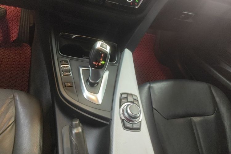 BMW 3 Series GT 2017 #14 BMW 3 Series GT 2017 car image #14