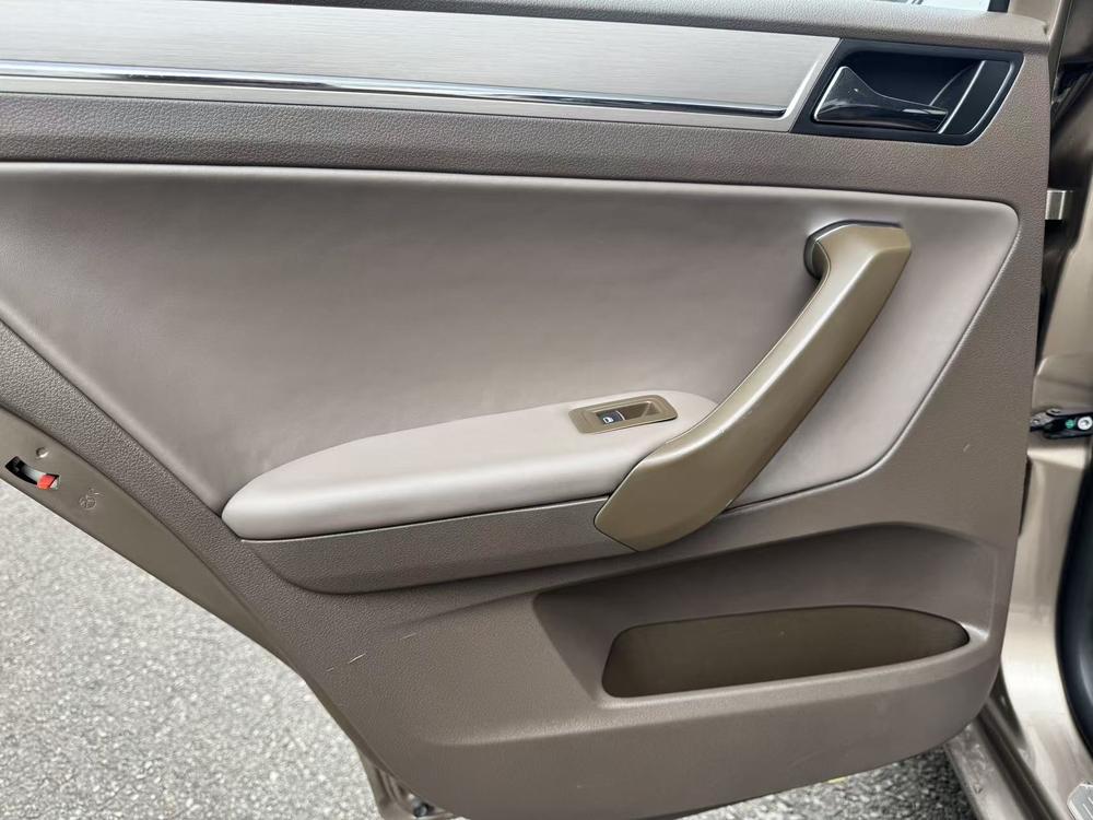 Volkswagen Bora 2014 car image #14