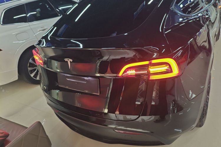 Tesla Model Y 2022 #6 Tesla Model Y 2022 immagine di auto #6