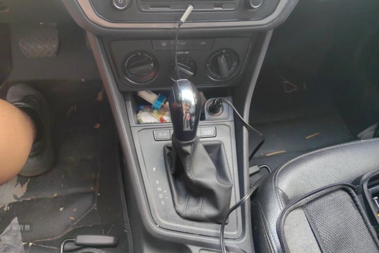 Volkswagen Lavida 2017 car image #15
