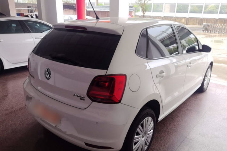 Volkswagen Polo 2016 car image #7