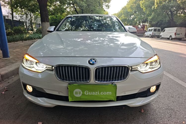 BMW 3 Series 2019 #3 BMW 3 Series 2019 car image #3