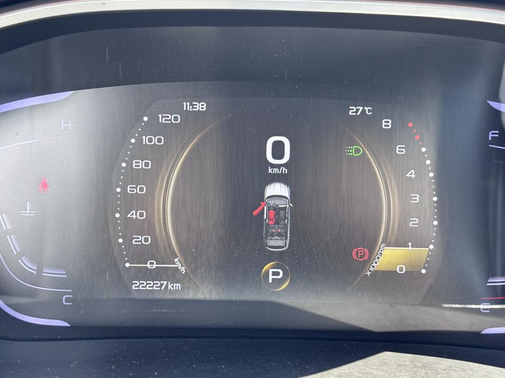 GEELY Coolray 2019 car image #15