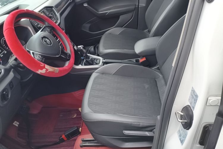 Volkswagen T-Cross 2020 #15 Volkswagen T-Cross 2020 صورة سيارة #15