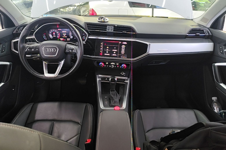 Audi Q3 2020 #11 Audi Q3 2020 car image #11