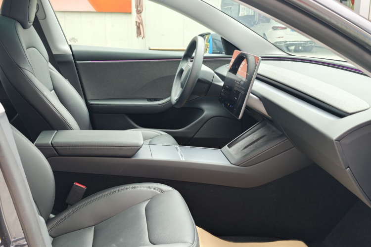 Tesla Model 3 2024 #13 Tesla Model 3 2024 car image #13