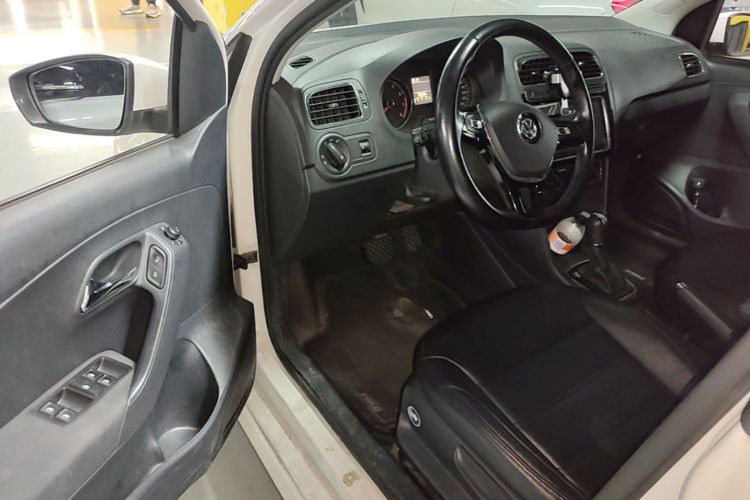 Volkswagen Polo 2018 #16 Volkswagen Polo 2018 car image #16
