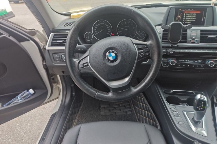 BMW 3 Series 2016 #15 BMW 3 Series 2016 صورة سيارة #15